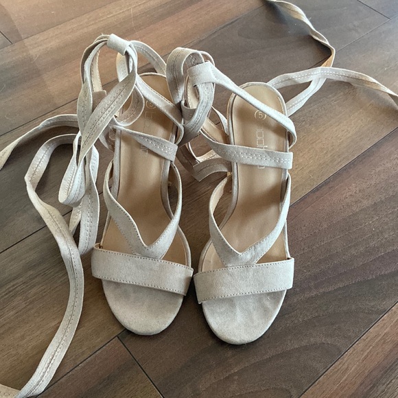 Boohoo Tie Heeled Sandals - Picture 1 of 3